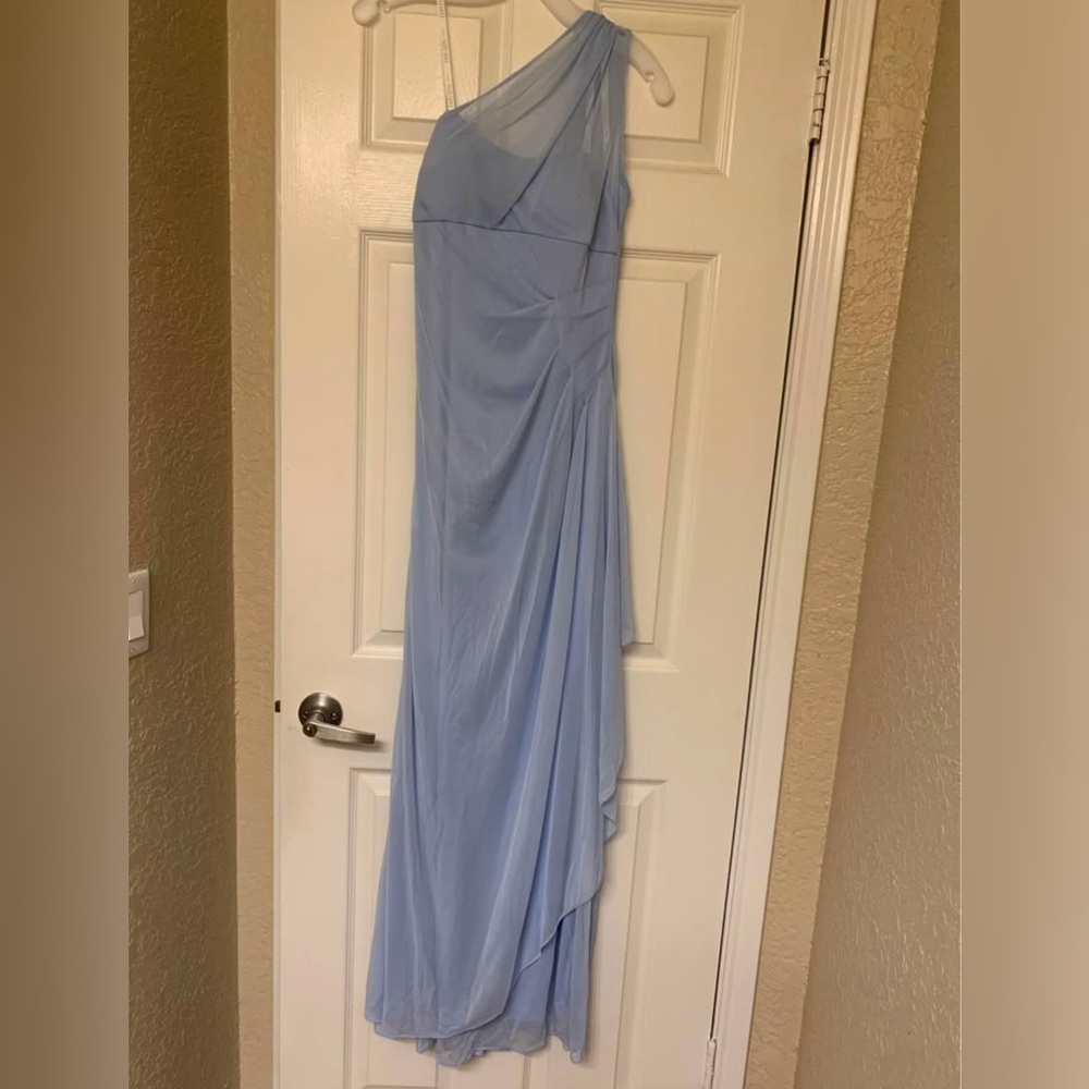 Elegant Light Blue Evening Gown